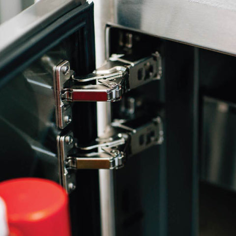 Image of Summerset Madera 30″ x 20″ Horizontal Dry Storage Pantry SSMP-30DC-TK