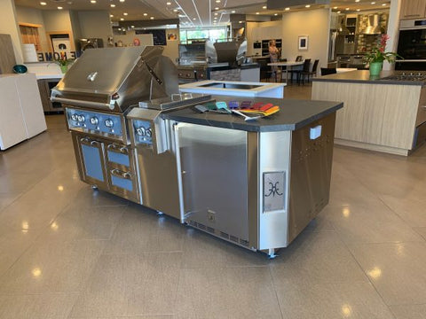 Image of 24" Hestan Outdoor Dual Zone Refrigerator with Wine Storage (Solid Door) - GRWS Series