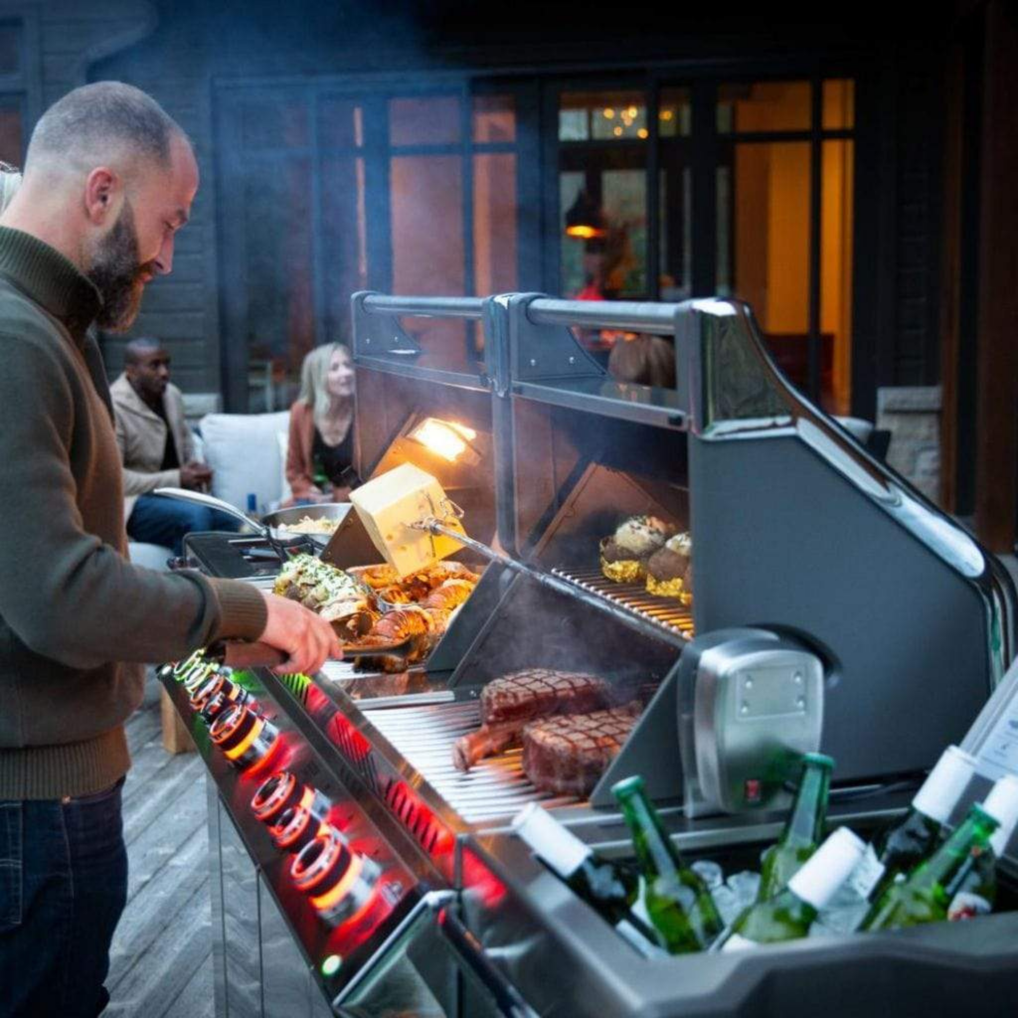 Napoleon Prestige Pro™ 825 RSBI with Power Side Burner, Infrared Rear & Bottom Burners