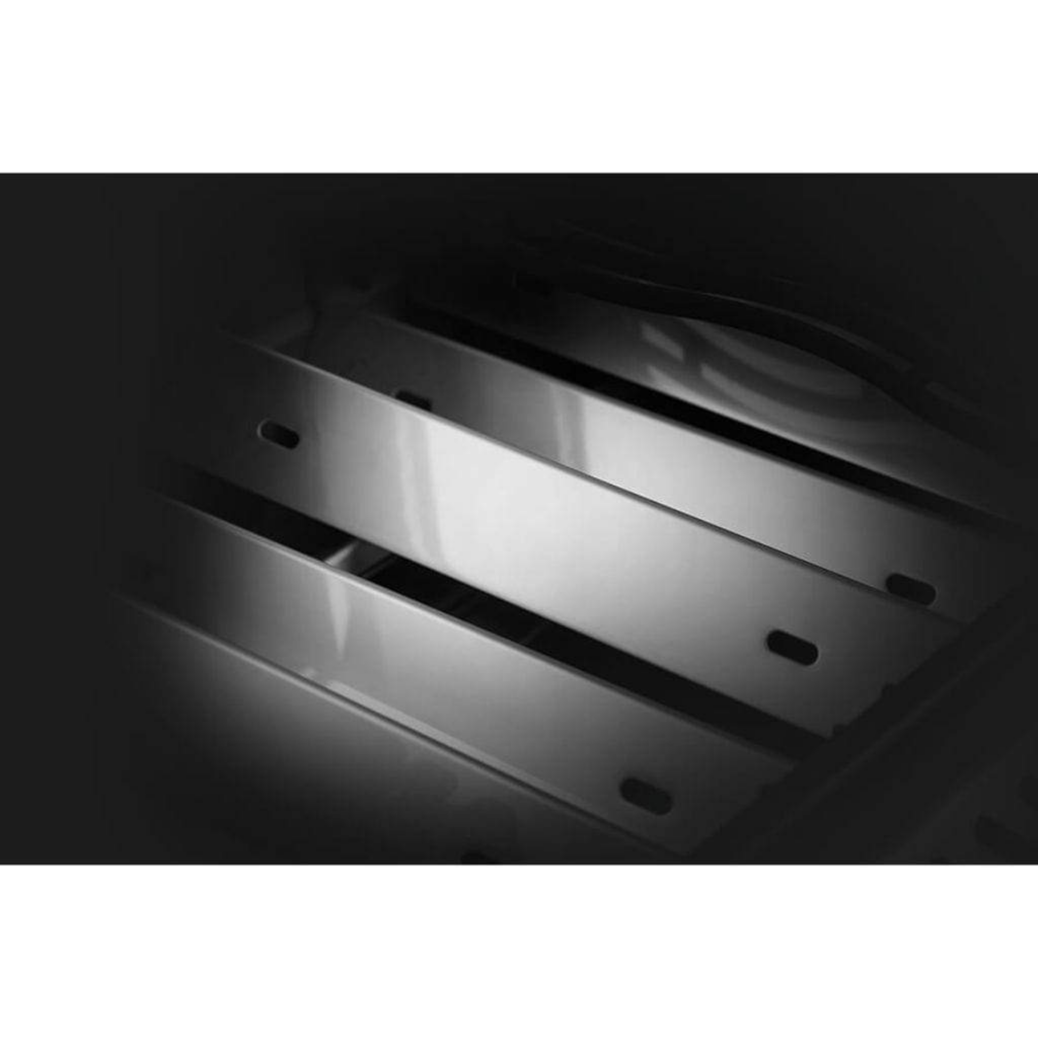 Napoleon Rogue® SE 625 RSIB with Infrared Side and Rear Burners - In Stock