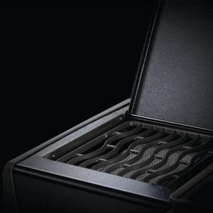 Napoleon Rogue® XT 625 SIB with Infrared Side Burner - In Stock