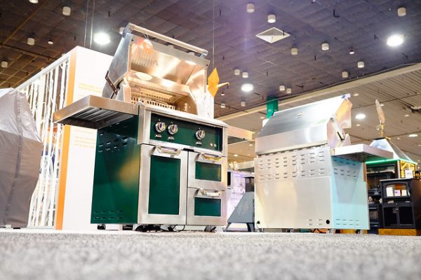 30" Hestan Outdoor Tower Cart with Door/Drawer Combo - GCR Series