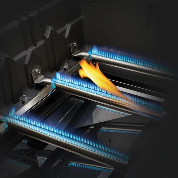 Napoleon Rogue® XT 625 SIB with Infrared Side Burner - In Stock