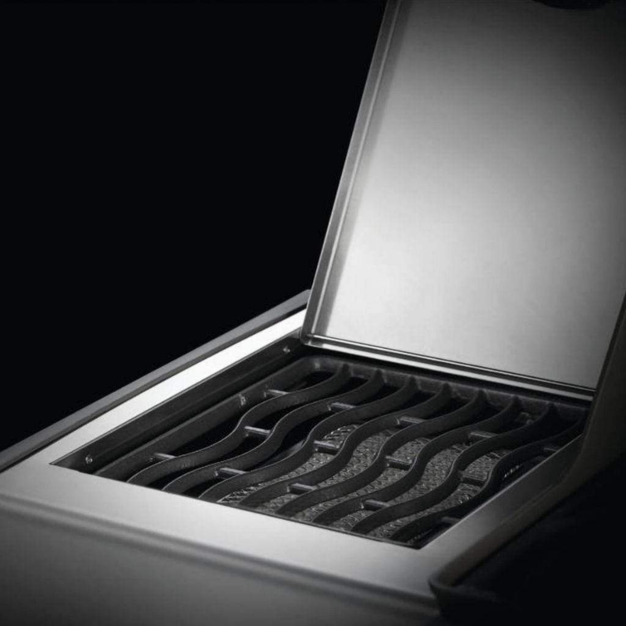 Napoleon Rogue® SE 625 RSIB with Infrared Side and Rear Burners - In Stock