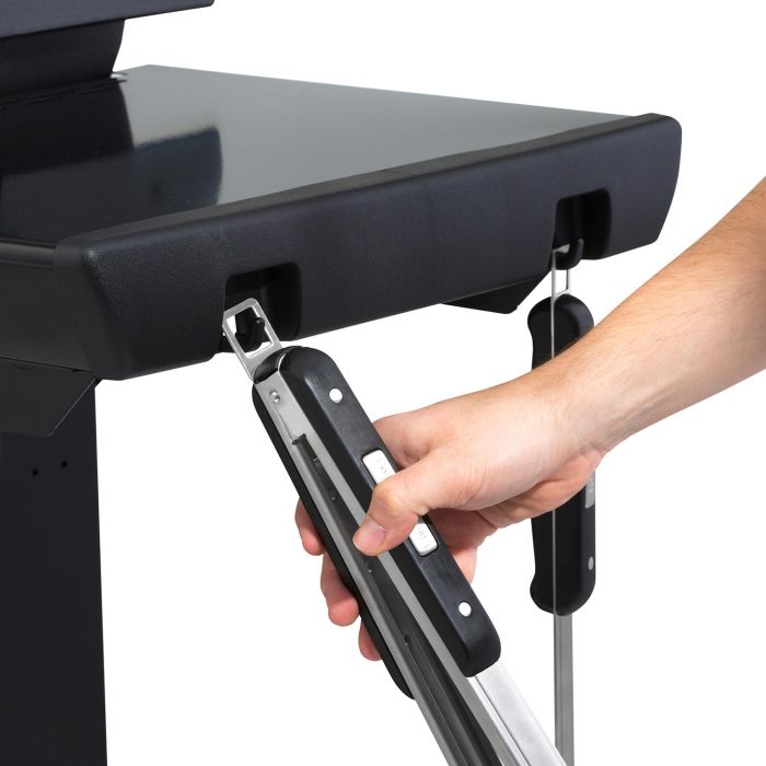 Broil King Monarch 320 3-Burner Grill on 2-Wheel Cart, 22-Inches