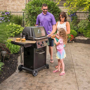 Broil King Monarch 340 Black with Stainless Steel 3 Burner Natural Gas Grill
