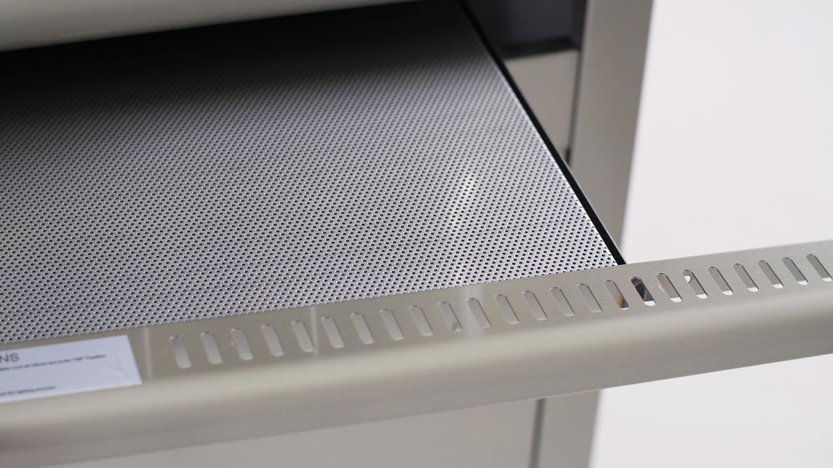 Blaze Marine Grade 316L 4-Burner Premium LTE with Rear Infrared Burner & Grill Lights - BLZ-4LTE2MG-NG