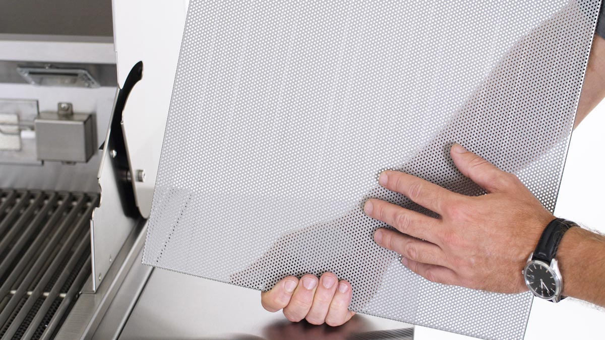 Blaze Marine Grade 316L 4-Burner Premium LTE with Rear Infrared Burner & Grill Lights - BLZ-4LTE2MG-NG