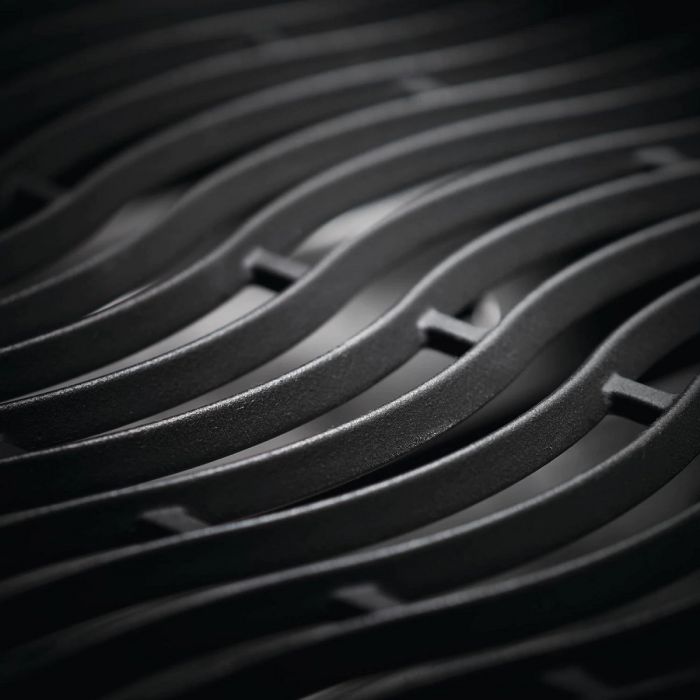 Napoleon Rogue® XT 625 SIB with Infrared Side Burner - In Stock